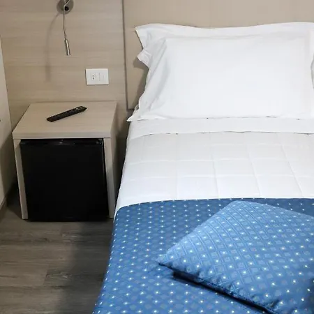 Hotel Home Hotel 3*