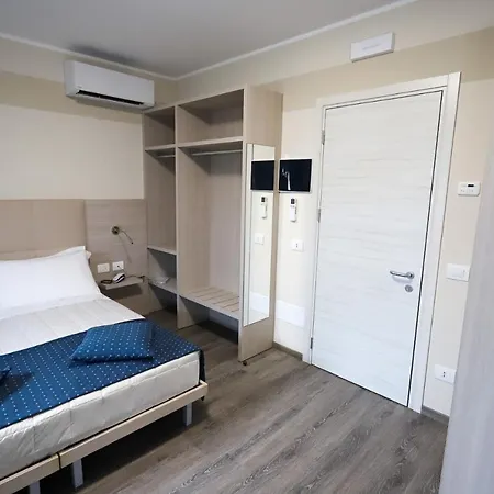 Home Hotel 酒店