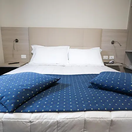 Home Hotel Hotel 3*