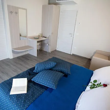 酒店 Home Hotel 威尼托自由堡