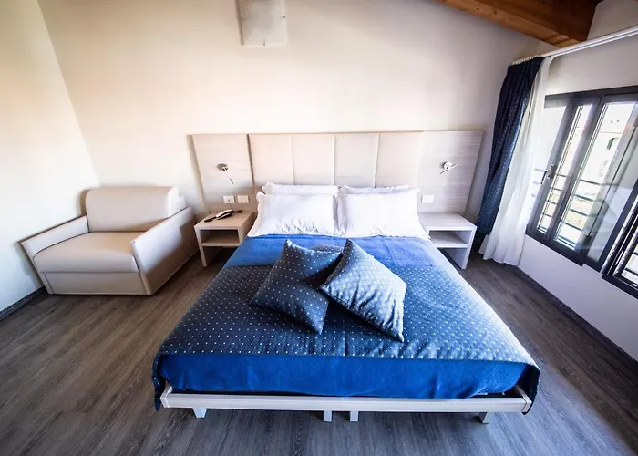 Home Hotel ホテル カステルフランコ・ヴェーネト