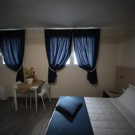 Home Hotel كاستيلفرانكو فينيتو