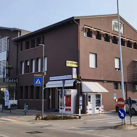 Home Hotel 3*