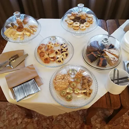 Home Hotel كاستيلفرانكو فينيتو