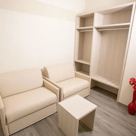 فندق Home Hotel
