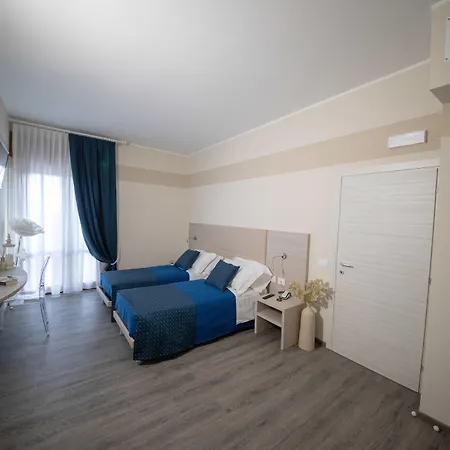 Hotel Home Hotel