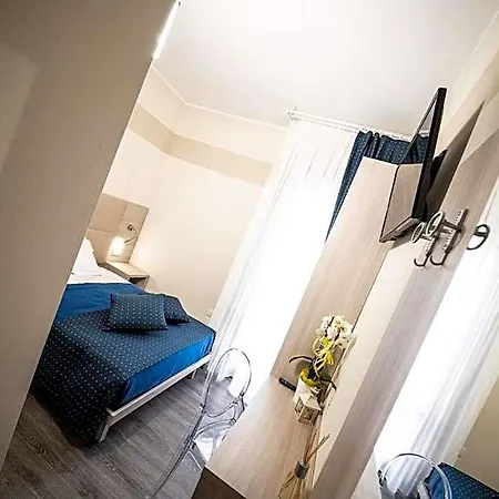 Hotel Home Hotel 3*