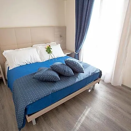 Home Hotel 호텔