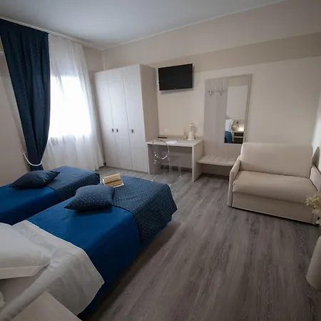 فندق Home Hotel