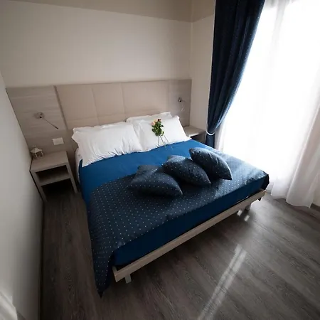 Hotel Home Hotel