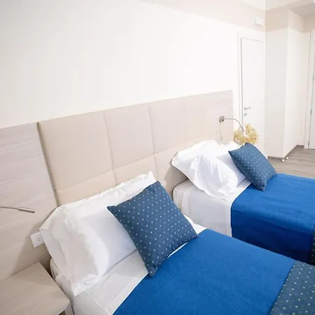 فندق Home Hotel كاستيلفرانكو فينيتو