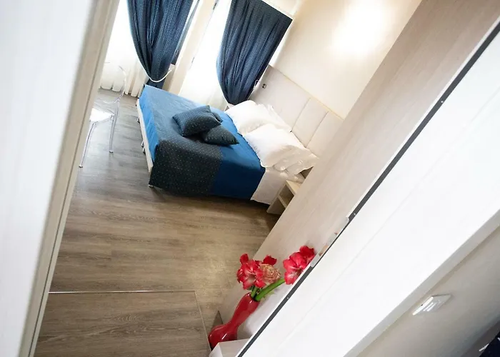 Home Hotel 3*